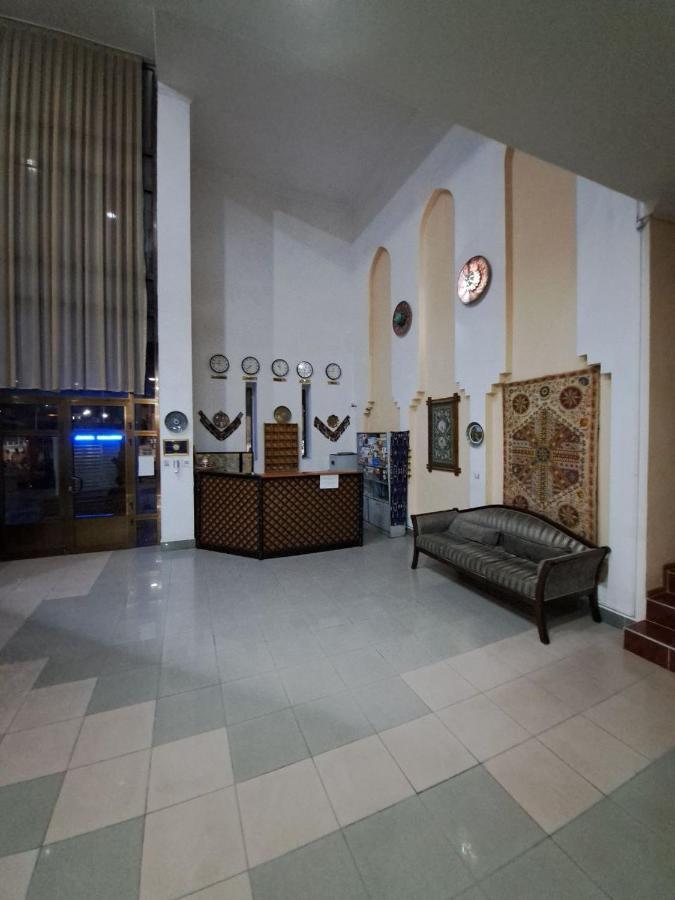 بخارى Karavan Hotel المظهر الخارجي الصورة