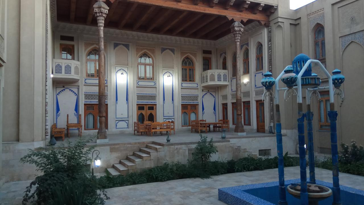 بخارى Karavan Hotel المظهر الخارجي الصورة